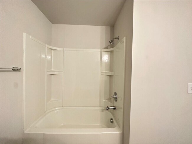 Building Photo - 1373 Maston Rd