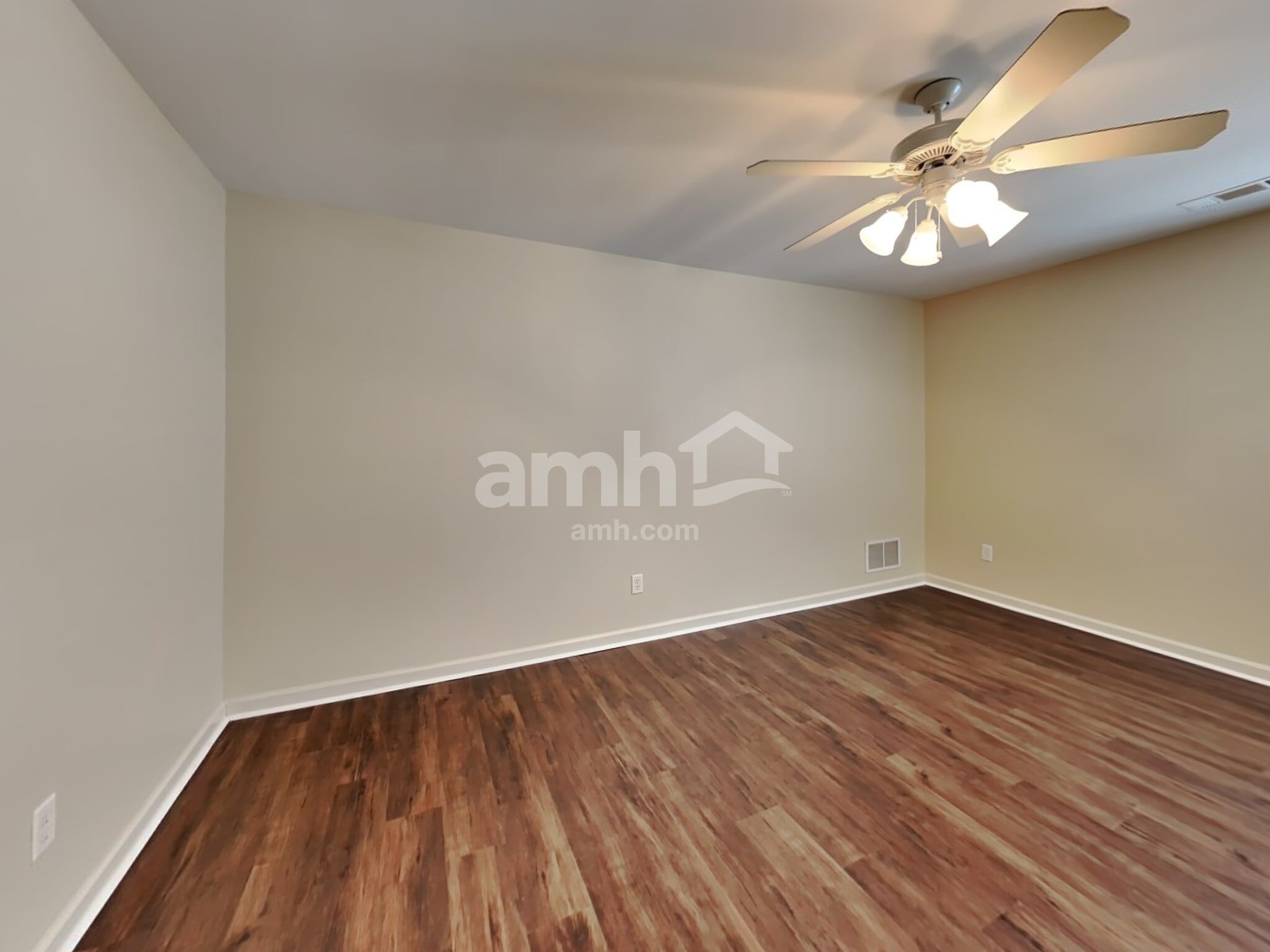 Building Photo - 10221 Eveninghill Dr