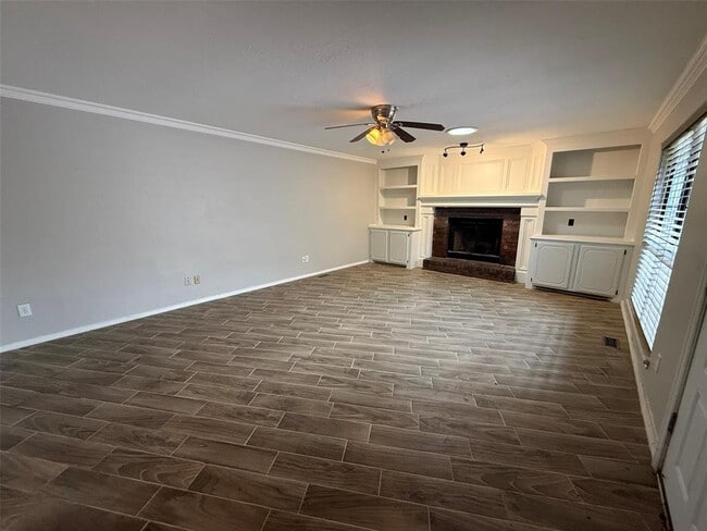 Building Photo - 8521 NW 121st St