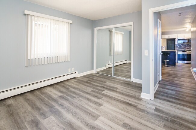 Building Photo - 3016 Pleasant Ave