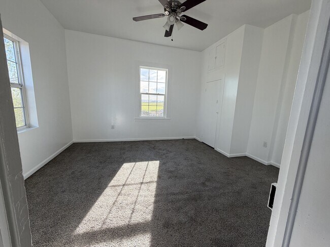 Building Photo - 3994 Erle Rd