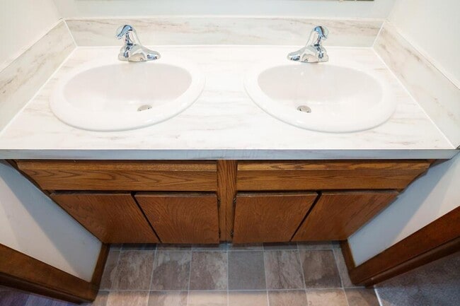 Building Photo - 6326 Tamworth Ct