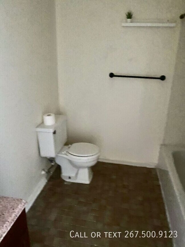 Building Photo - 303 South St