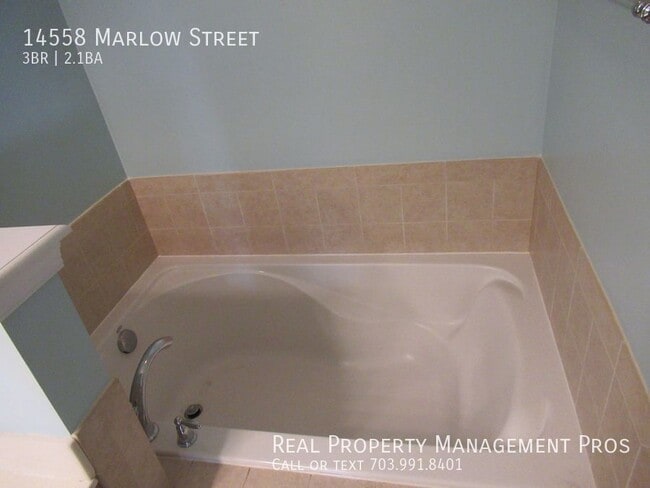 Building Photo - 14558 Marlow Street