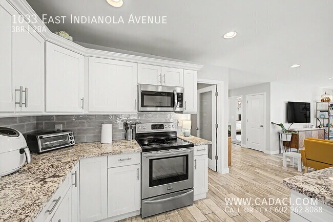 Building Photo - 1033 E Indianola Ave