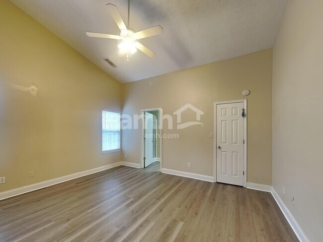 Building Photo - 785 Mount Royal Cv