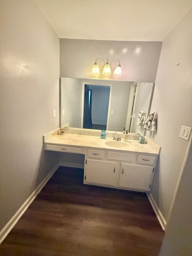 Building Photo - 6025 Sand Wedge Cir NW