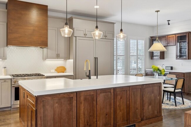 Building Photo - Luxury Home For Rent in Lowry