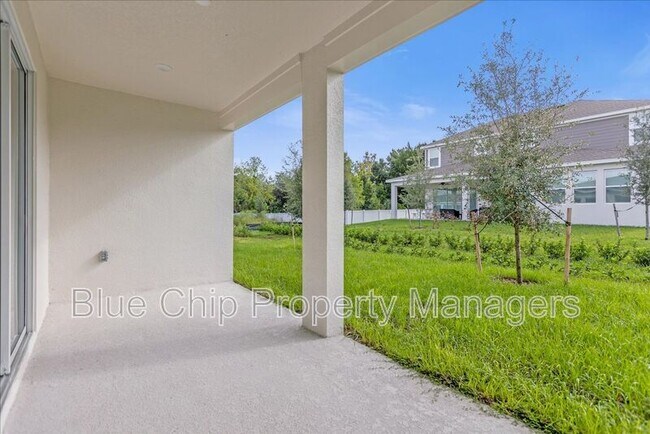 Building Photo - 2025 Shaggy Fisher Dr
