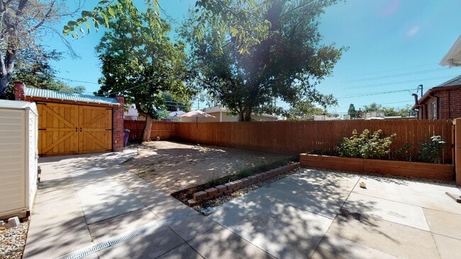 Building Photo - 3420 St Paul St