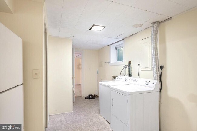 Building Photo - 7223 Reservation Dr