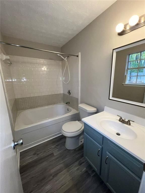 Building Photo - 5285 Sugar Crest Dr
