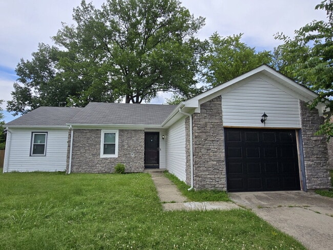 Building Photo - 4803 E Indian Trail