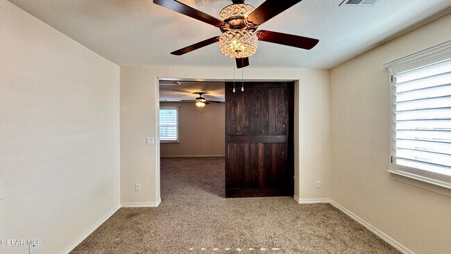 Building Photo - 12437 Pleasant Crest