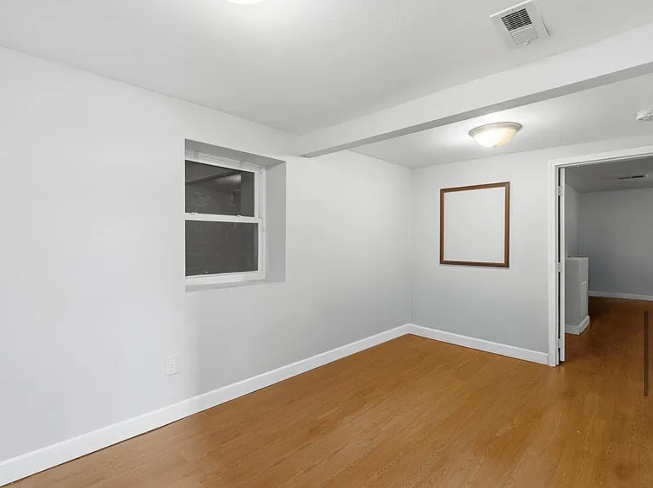 Building Photo - 1525 5th Ave NW