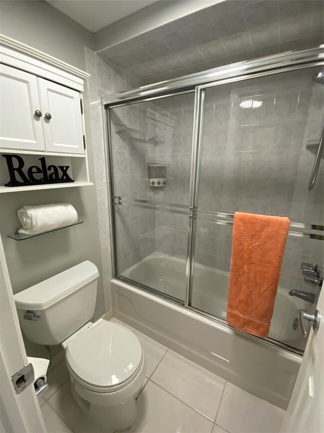 Building Photo - 21 Jacaranda Dr