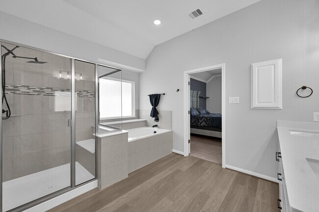 Building Photo - 18207 Samie Nell Ct
