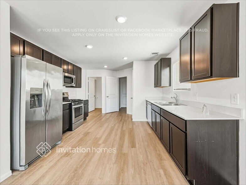 Building Photo - 24027 Laurel Farms Dr