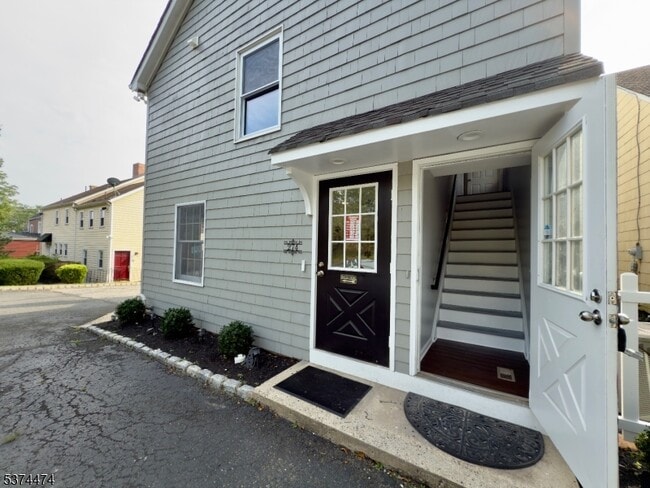 Building Photo - 274 US-202