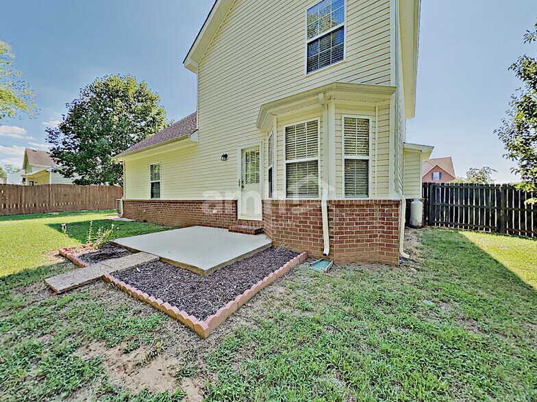 Building Photo - 1525 Teresa Ln