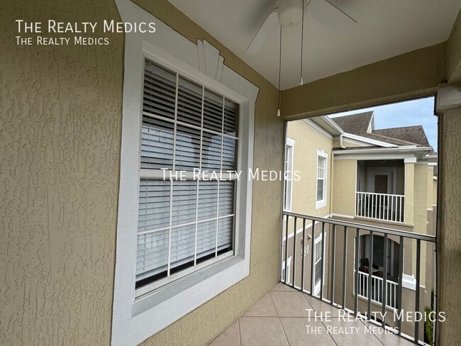 Building Photo - Available NOW! Cozy 3 Bedroom/2 Bath Unit ...