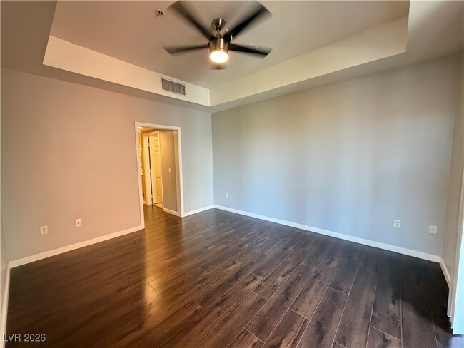 Building Photo - 23 E Agate Ave