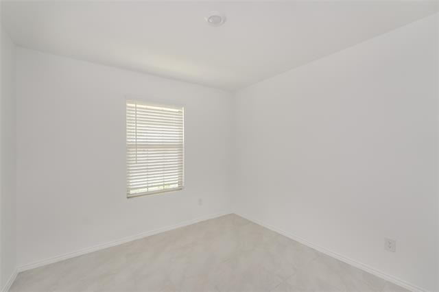 Building Photo - 8432 Fawn Creek Dr