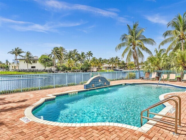 Building Photo - 201 Golden Isles Dr