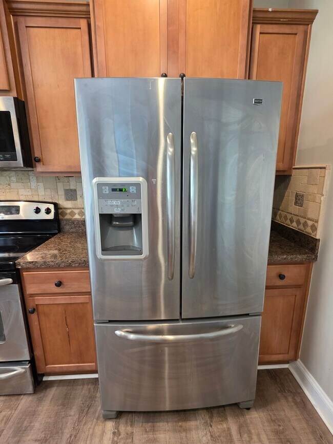 Building Photo - 177 Mill House Ln