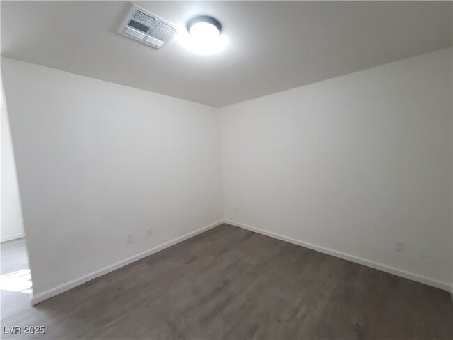 Building Photo - 7324 Empress Dr