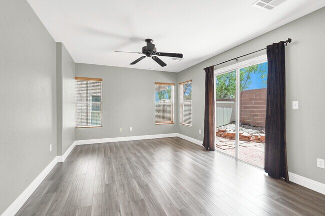 Building Photo - 10621 Nevada Falls Ave