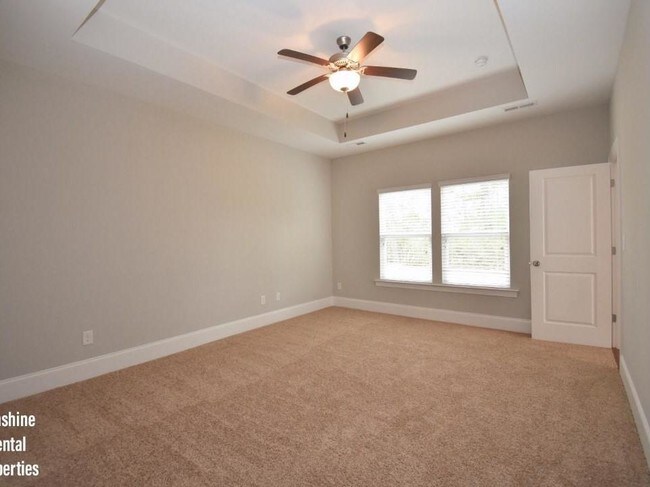 Building Photo - 1616 Palmetto Palm Dr