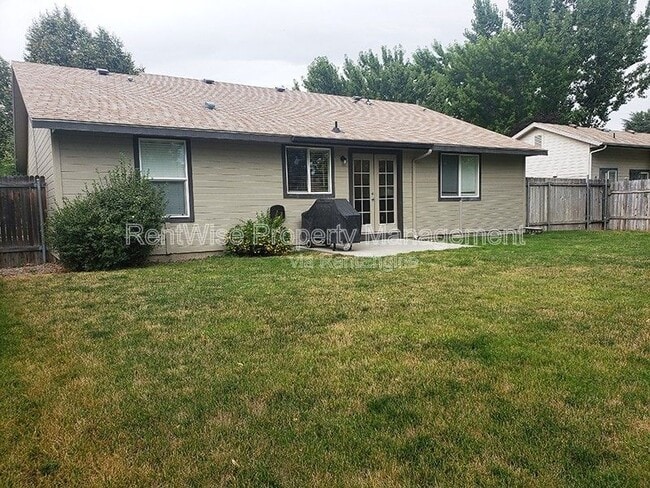 Building Photo - 6650 N Prescott Ave