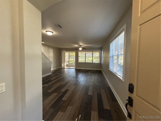 Building Photo - 1674 W Spring Meadow Loop