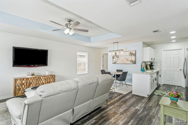 Building Photo - 8407 Jarmen Ln