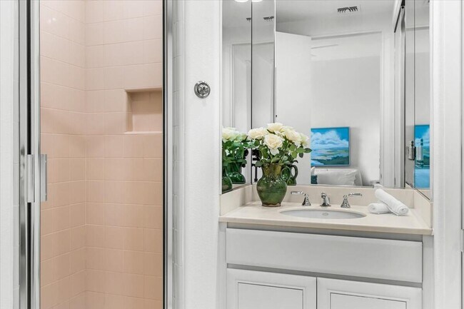 Building Photo - 79370 Mission Dr W