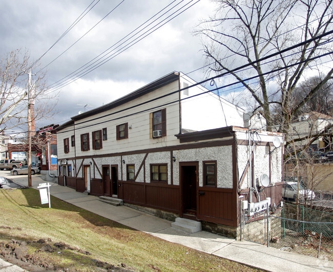 Building Photo - 76-84 N Highland Ave