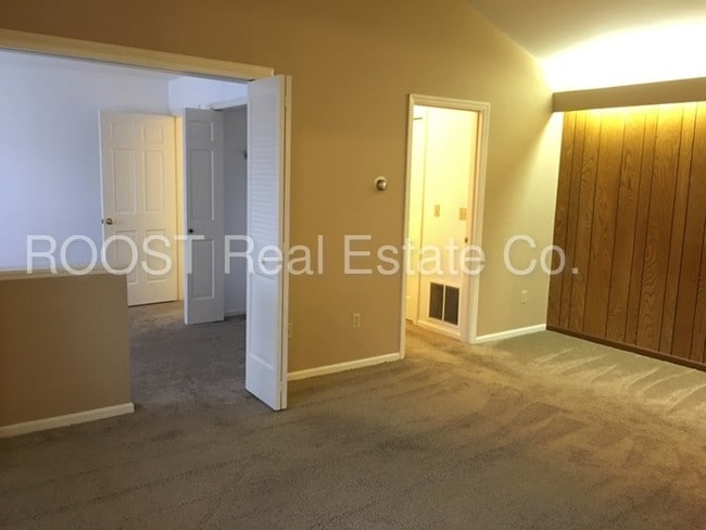 Building Photo - 125 Berwick Dr