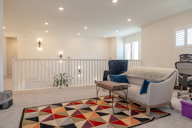 Building Photo - 1381 Porpor Ct