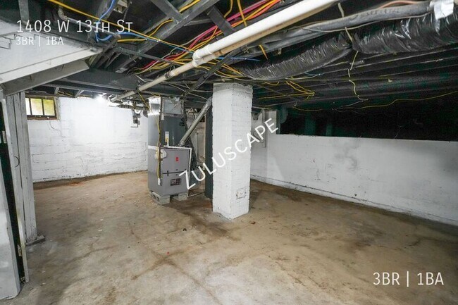 Building Photo - 1408 W 13th St
