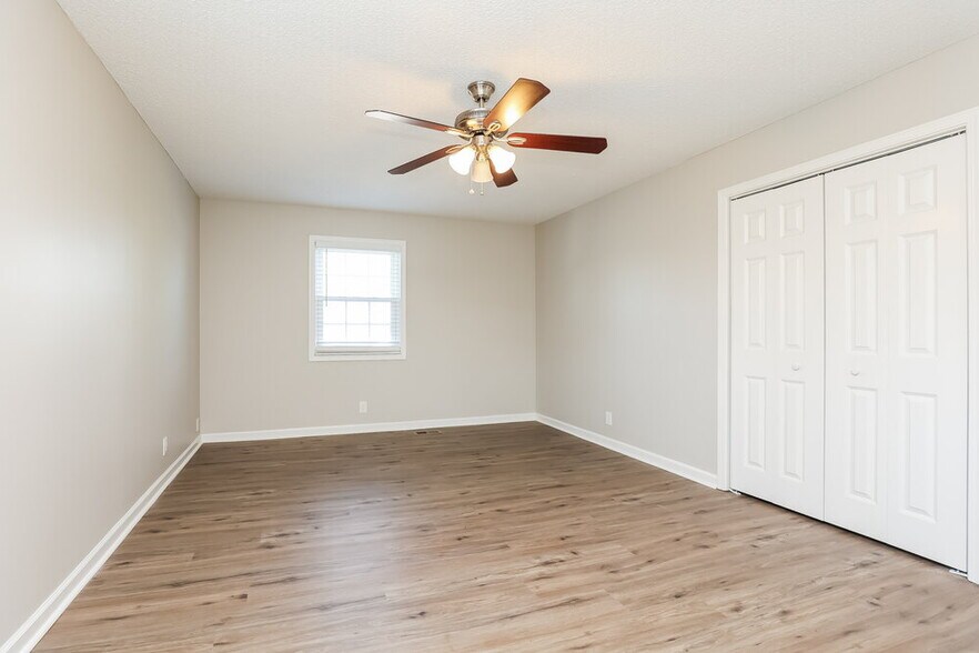 Building Photo - 111 Dorchester Ct