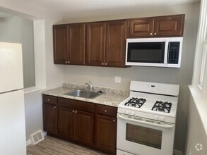 Building Photo - 3241 Edgemont St