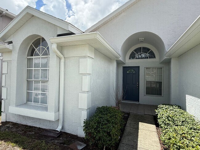 Building Photo - 12464 Castlemain Trail