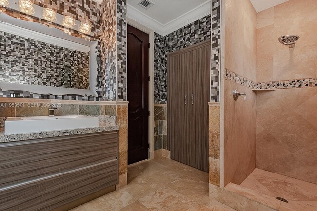 Building Photo - 674 Ocean Blvd