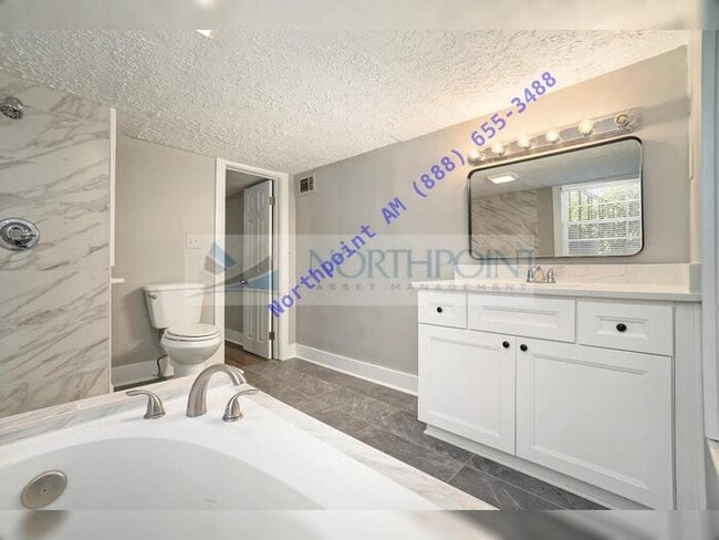 Building Photo - Beautiful 4 beds 2.5 baths in Atlanta