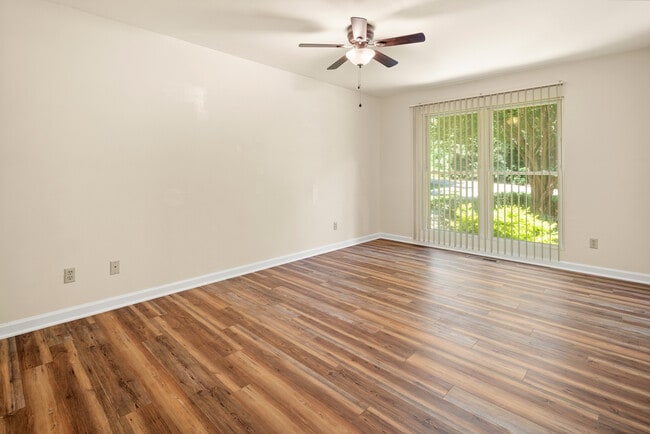 Building Photo - 12 West St