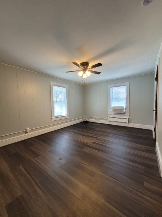 Building Photo - 121 W Main St