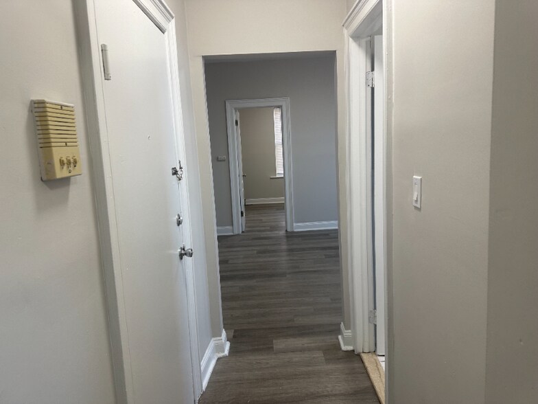 Building Photo - 328-61s 61st St