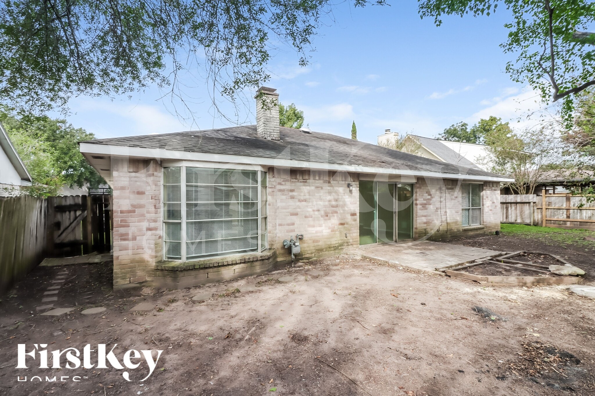 Building Photo - 7431 Navidad Rd