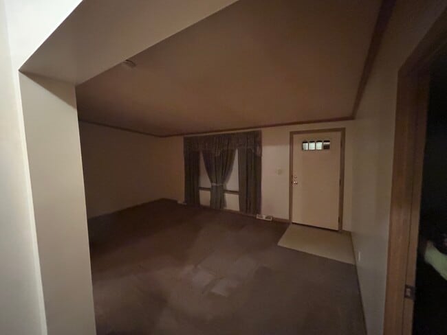 Building Photo - 968 Ranch Rd